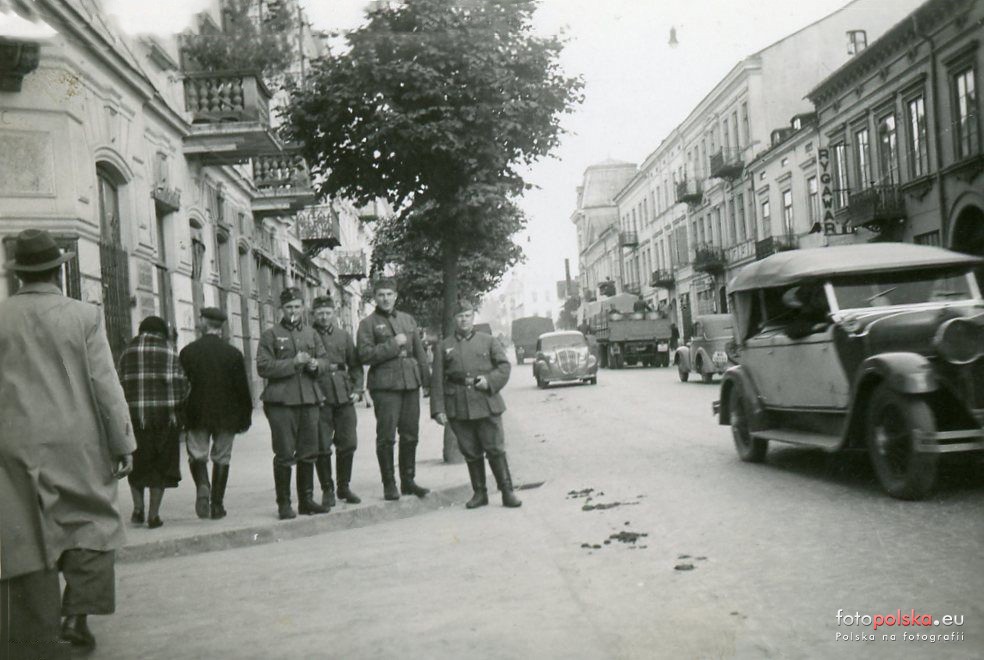 Żołnierze niemieccy na ul. Żeromskiego ok 1940 r.